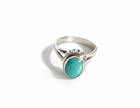 Classic Oval Turquoise Sterling Silver Ring
